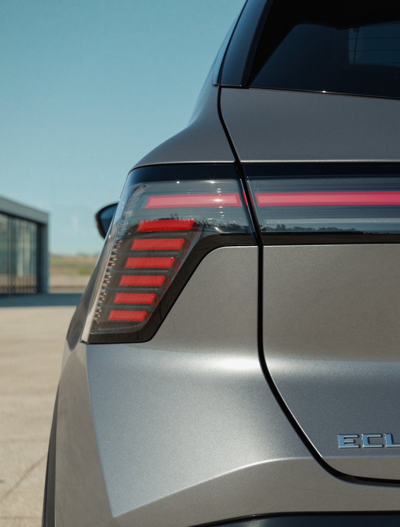 Nový Mitsubishi Eclipse Cross BEV - zadné LED svetlá