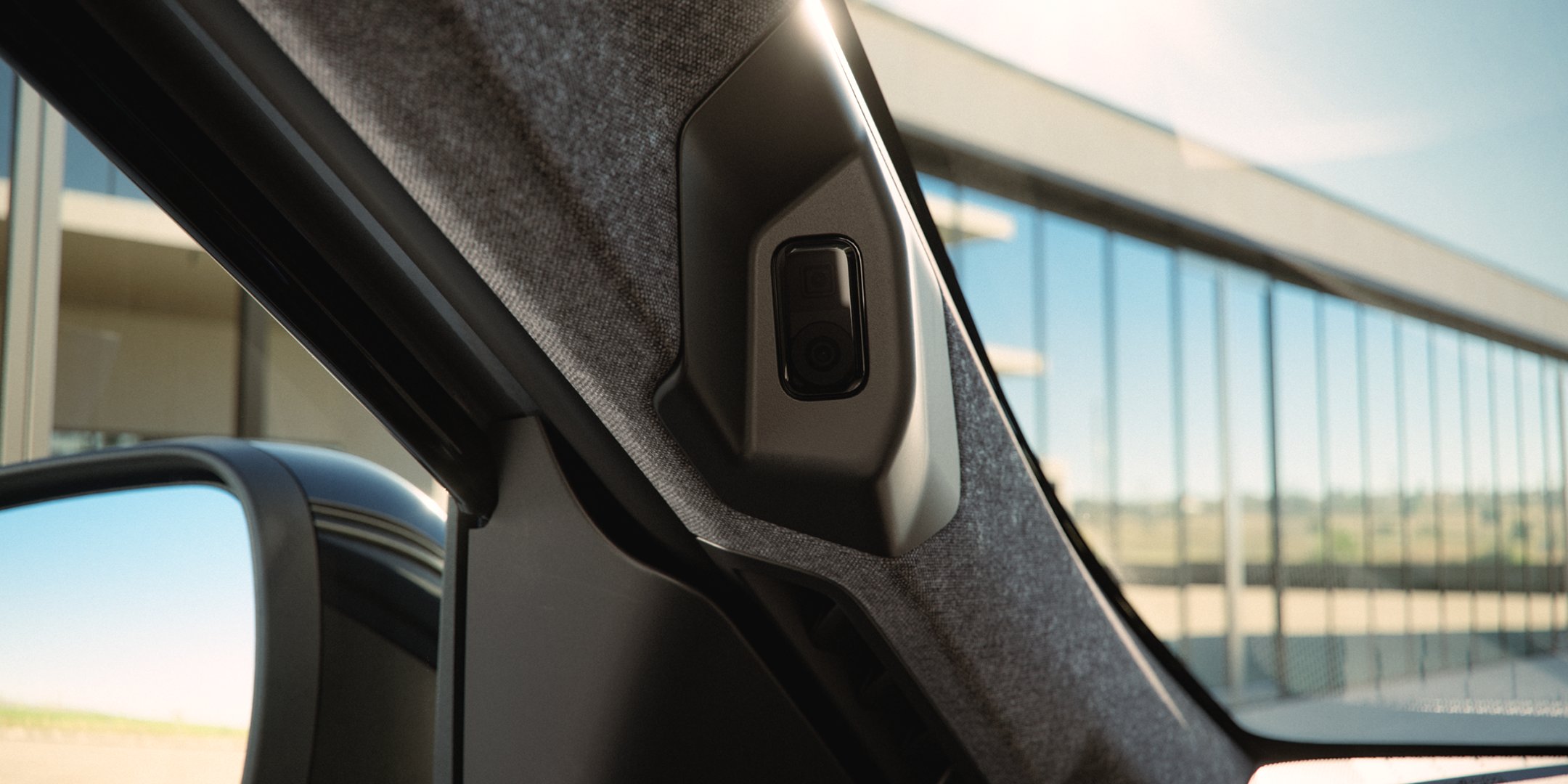 Nový Mitsubishi Eclipse Cross BEV – rozpoznávanie tváre