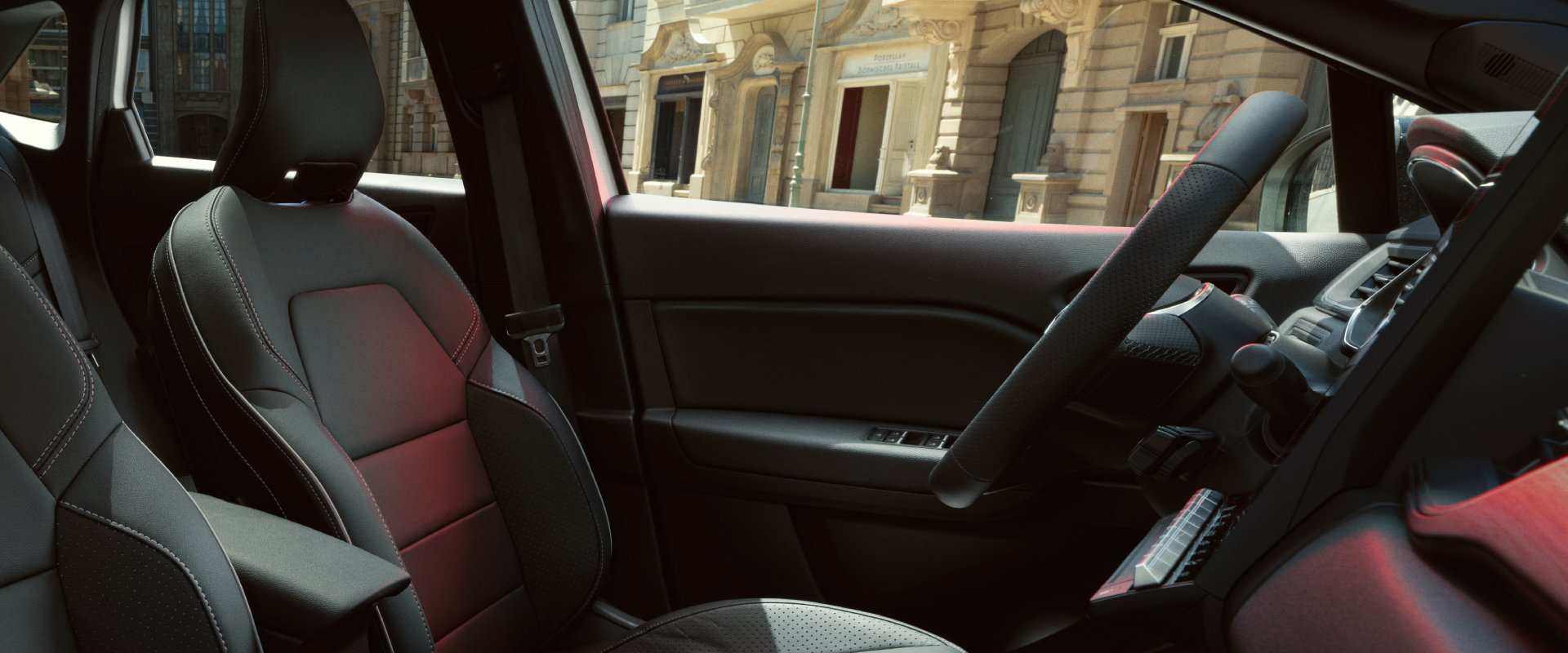 Nové Mitsubishi Grandis - pokračovanie na interiér